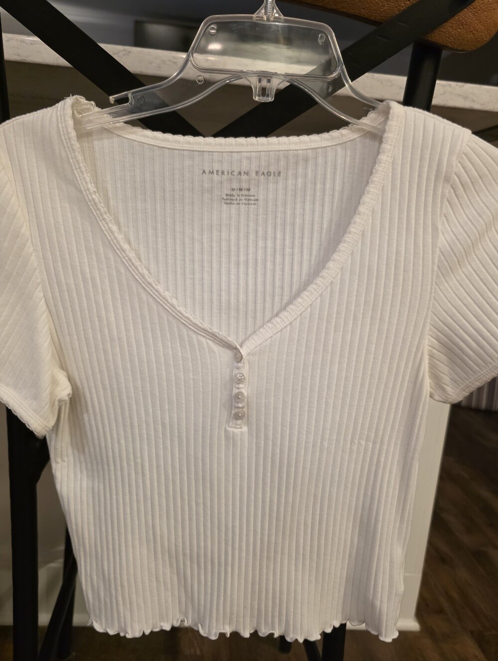 American Eagle Outfitters White Ribbed Henley Short Sleeve Top Size Medium White